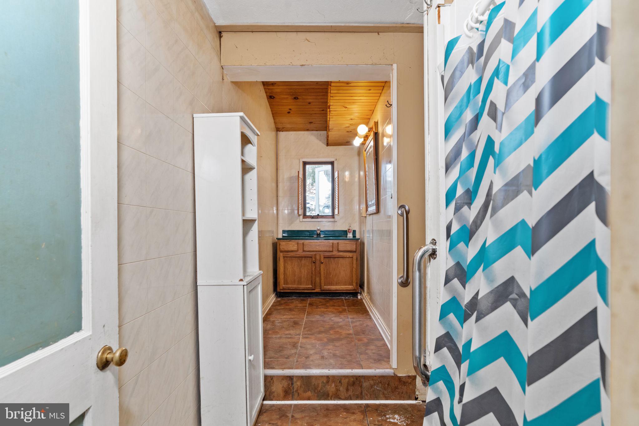 CRYSTAL BEACH MANOR - Residential