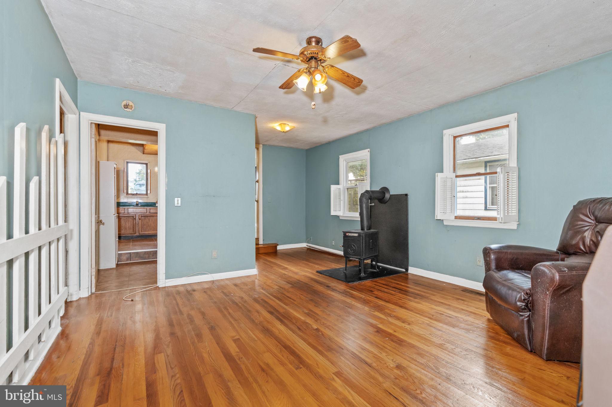 CRYSTAL BEACH MANOR - Residential