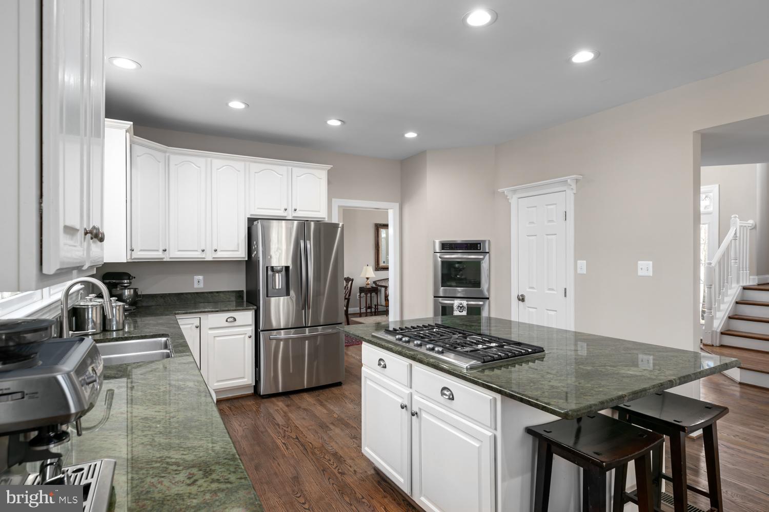 TIMBERLAKE ESTATES - Residential