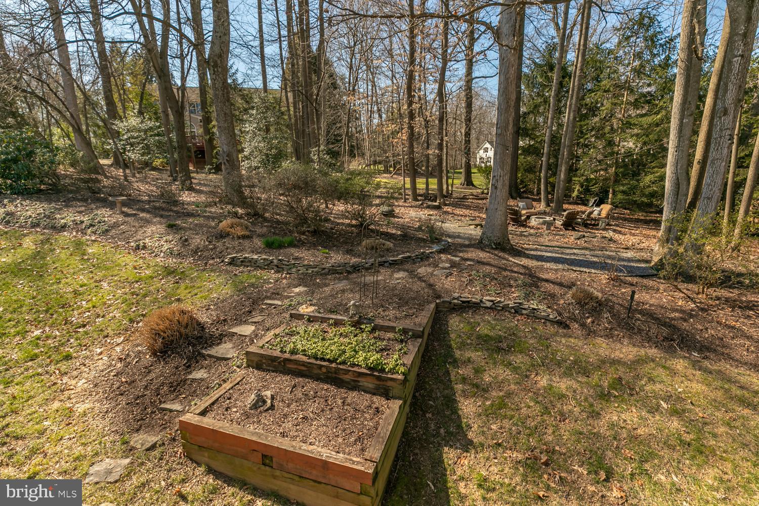 TIMBERLAKE ESTATES - Residential