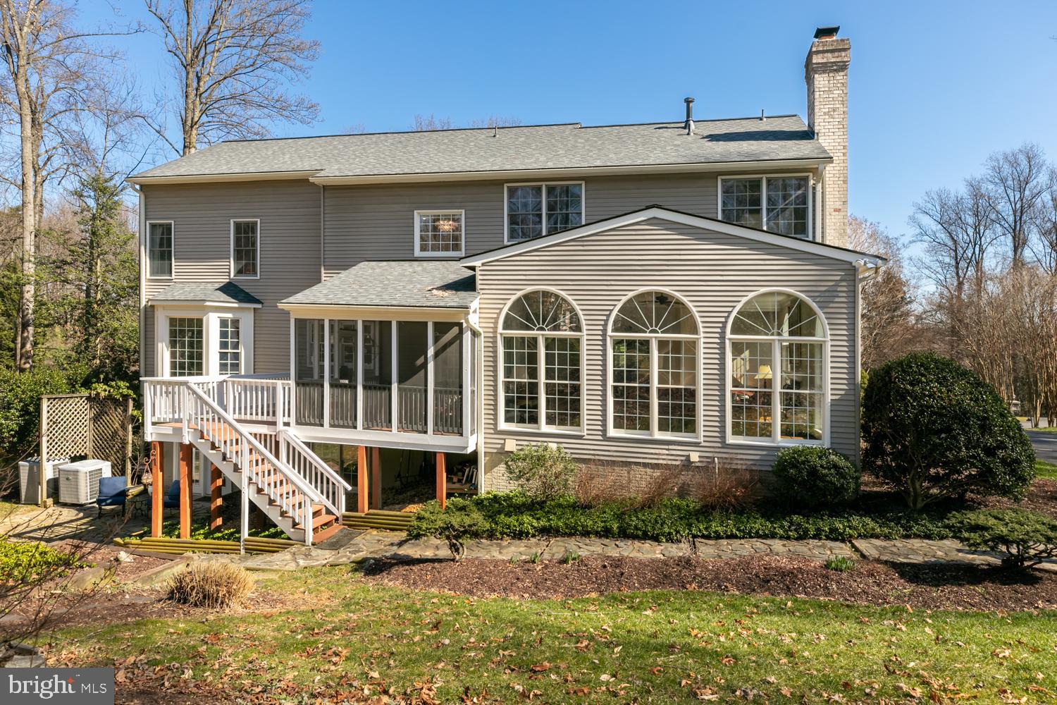 TIMBERLAKE ESTATES - Residential