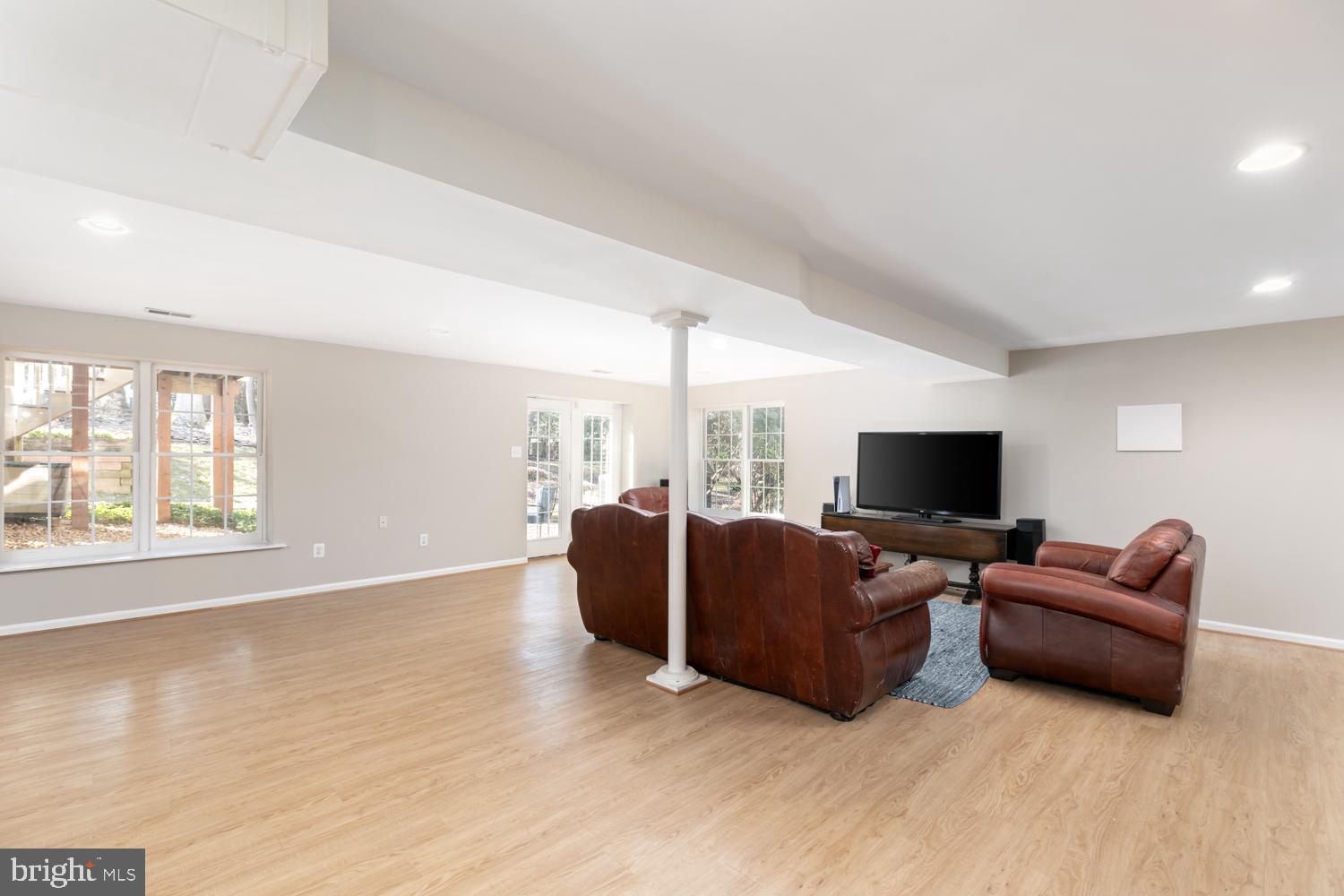 TIMBERLAKE ESTATES - Residential