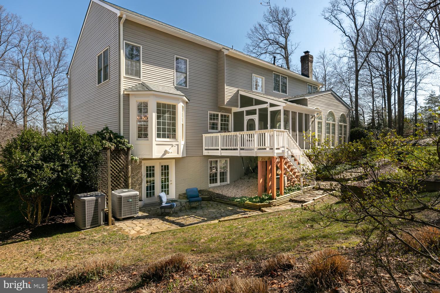 TIMBERLAKE ESTATES - Residential