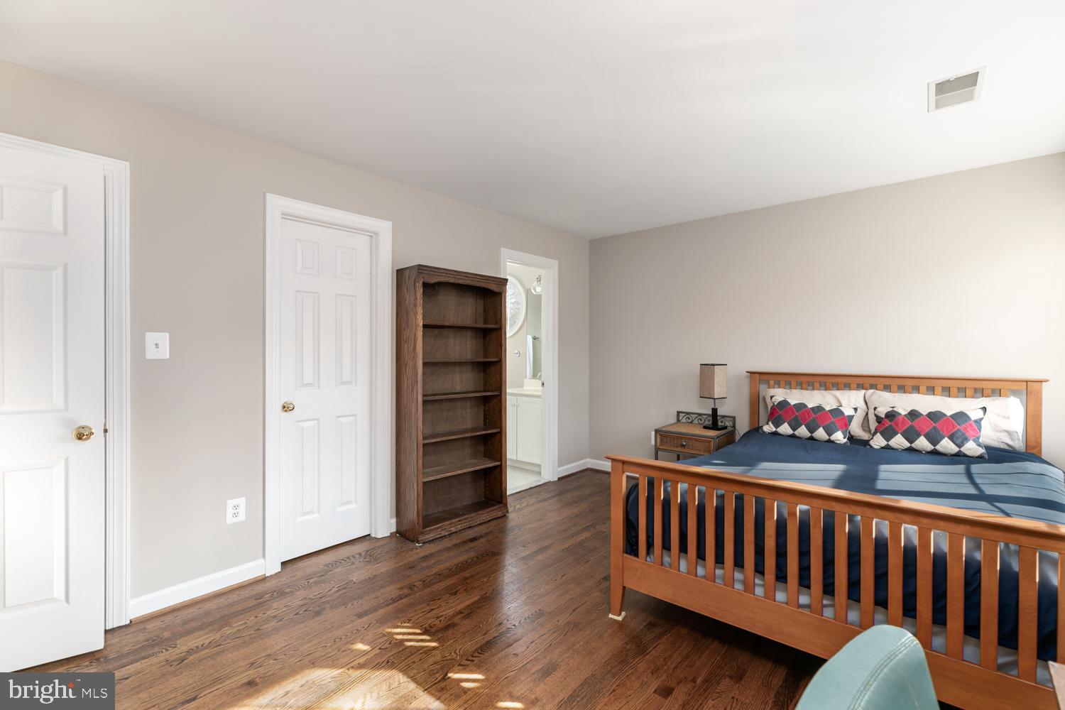 TIMBERLAKE ESTATES - Residential