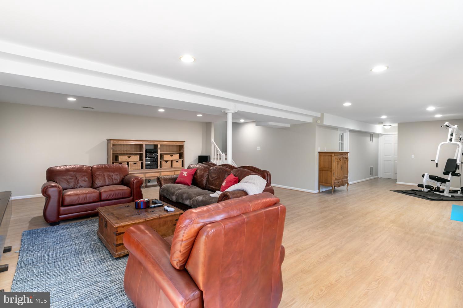 TIMBERLAKE ESTATES - Residential