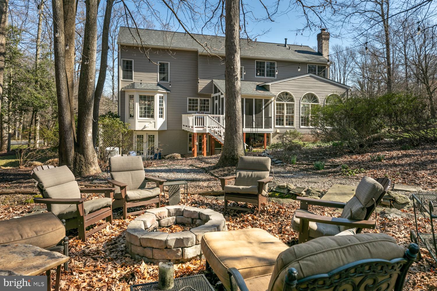 TIMBERLAKE ESTATES - Residential