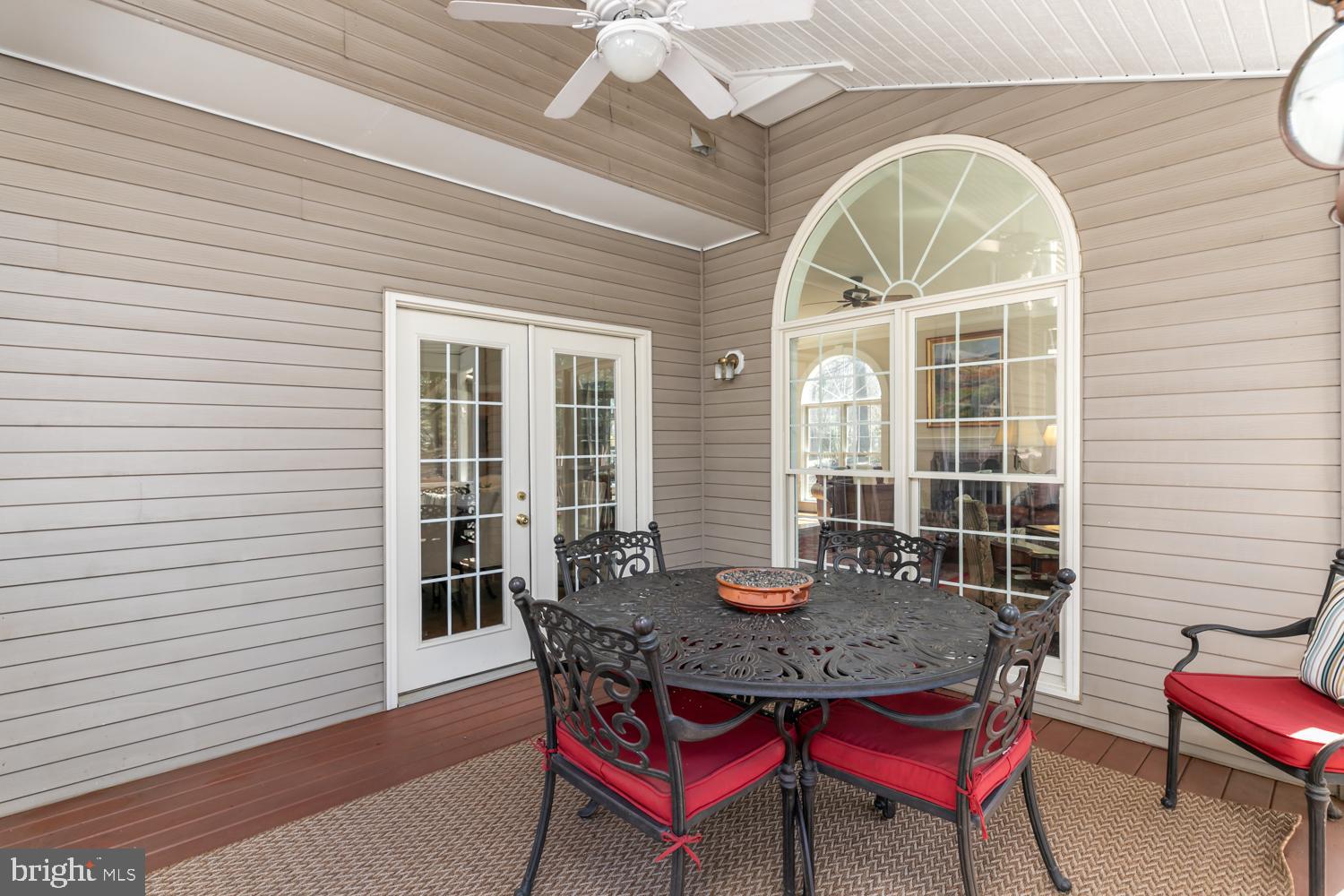 TIMBERLAKE ESTATES - Residential