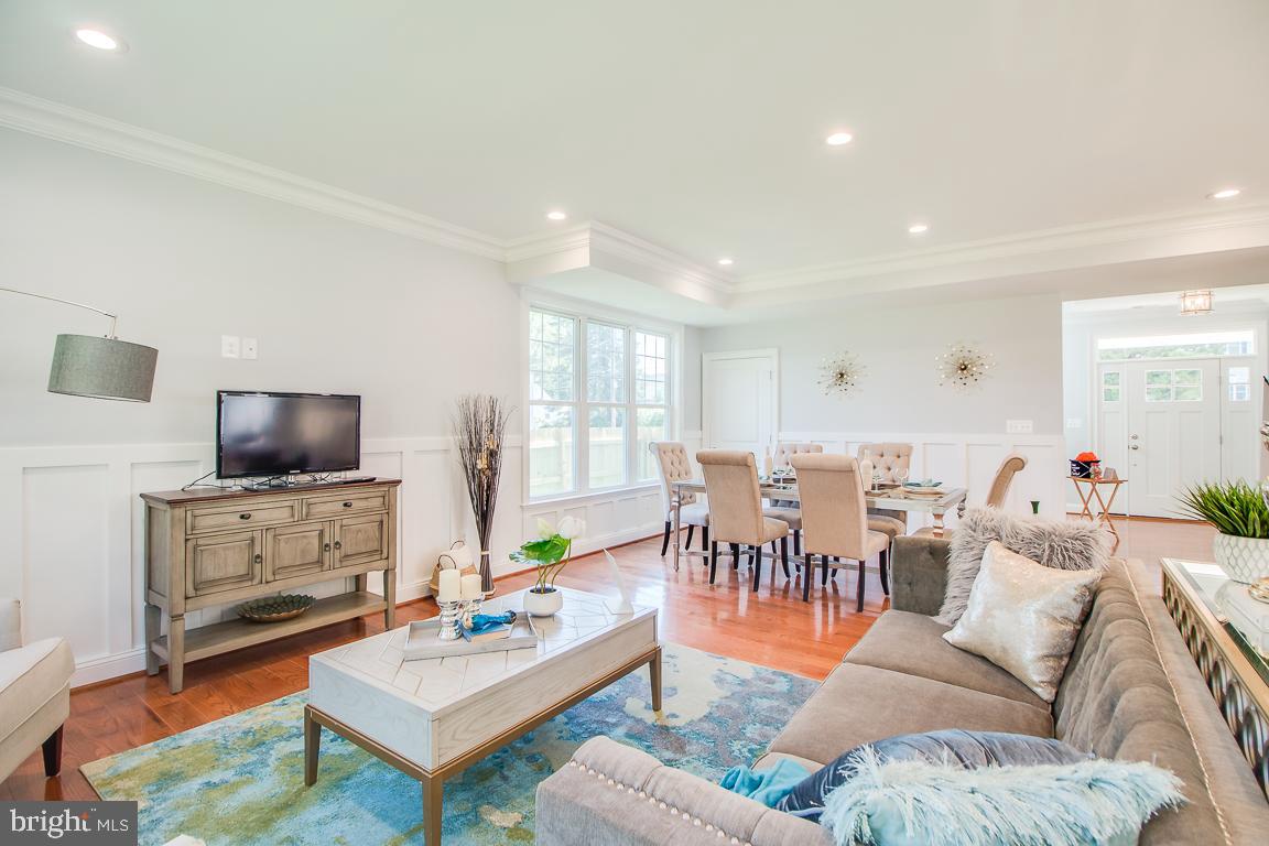 WESTLAWN - Residential