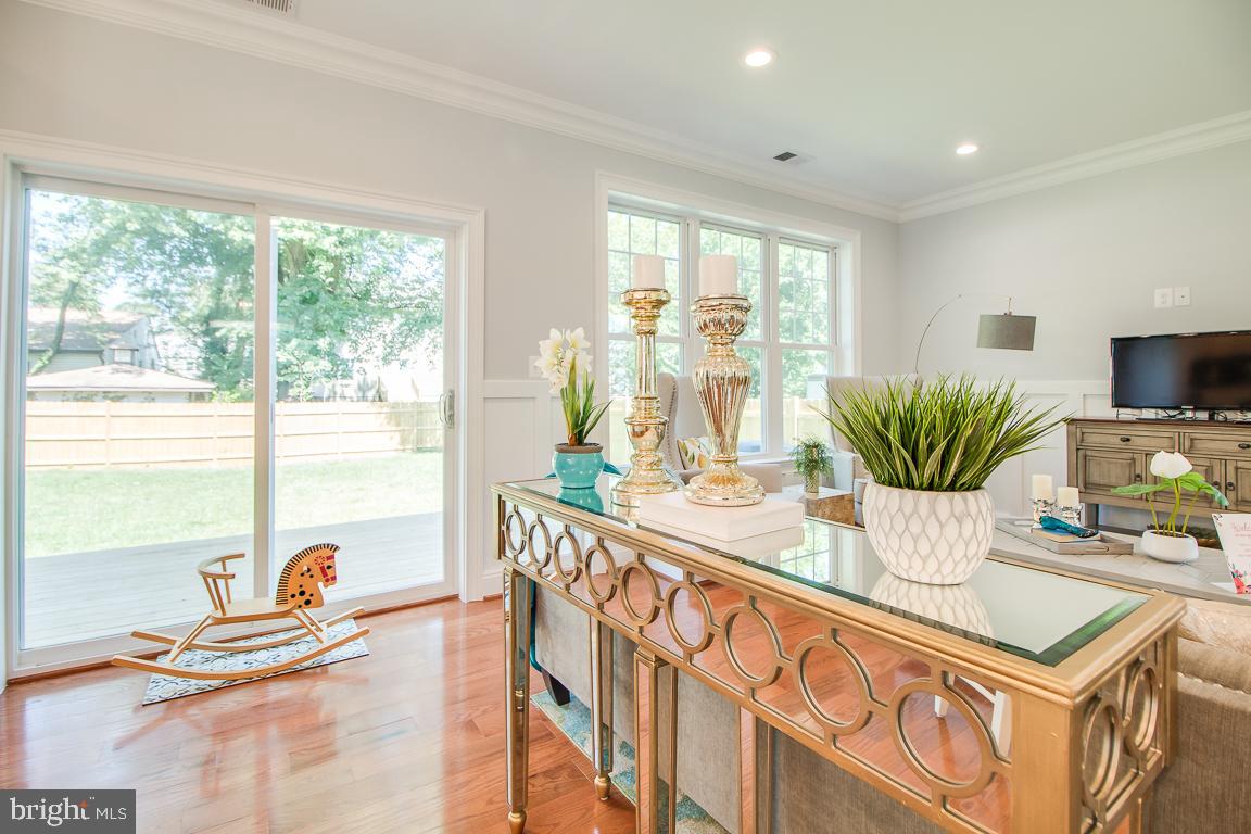 WESTLAWN - Residential