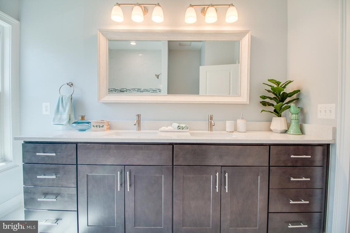 WESTLAWN - Residential