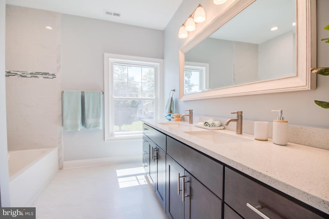 WESTLAWN - Residential