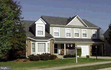 Photo of 13159 Ladybank Lane, HERNDON, VA 20171 (MLS # VAFX2313494)