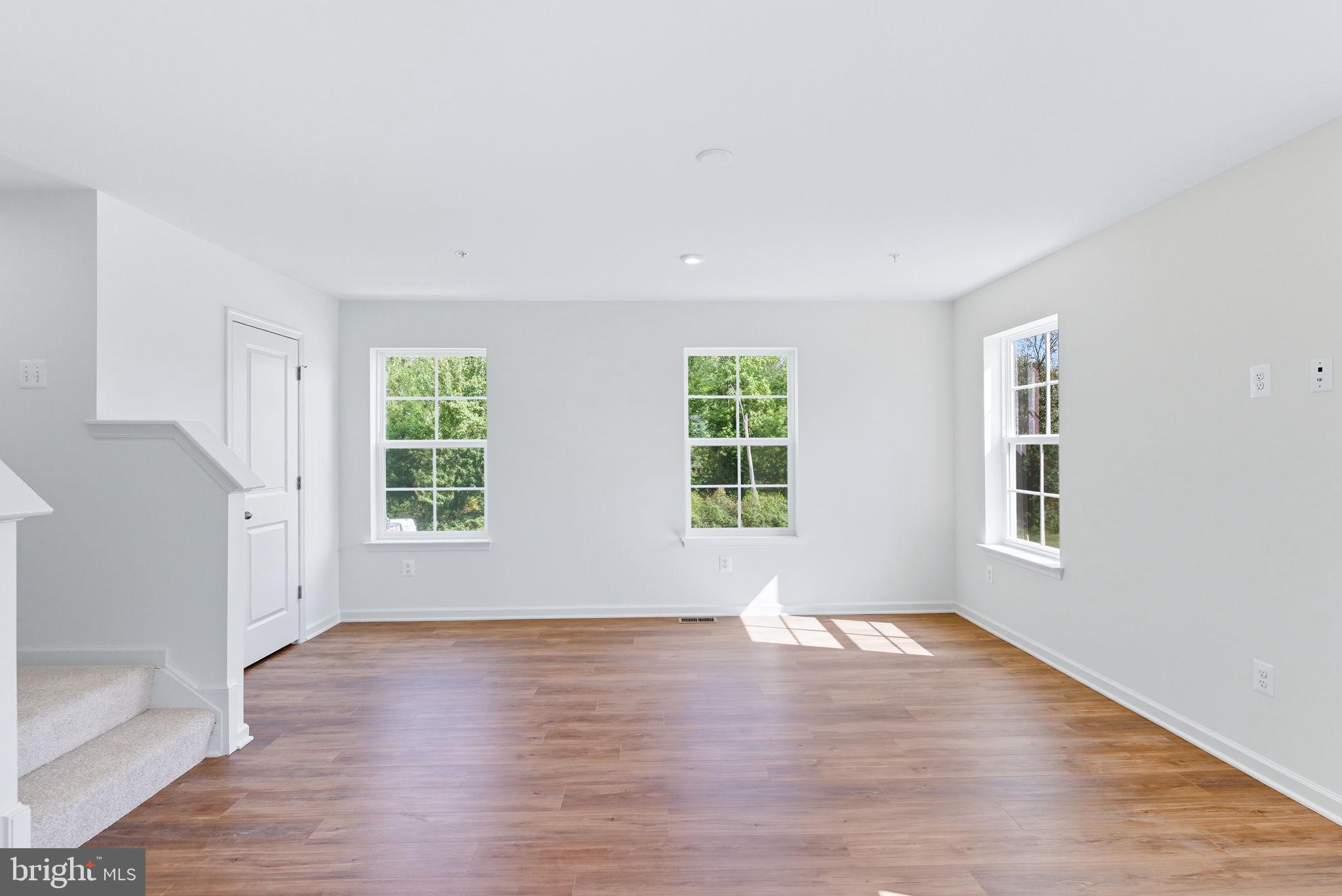 HOMESTEAD ACRES - Residential