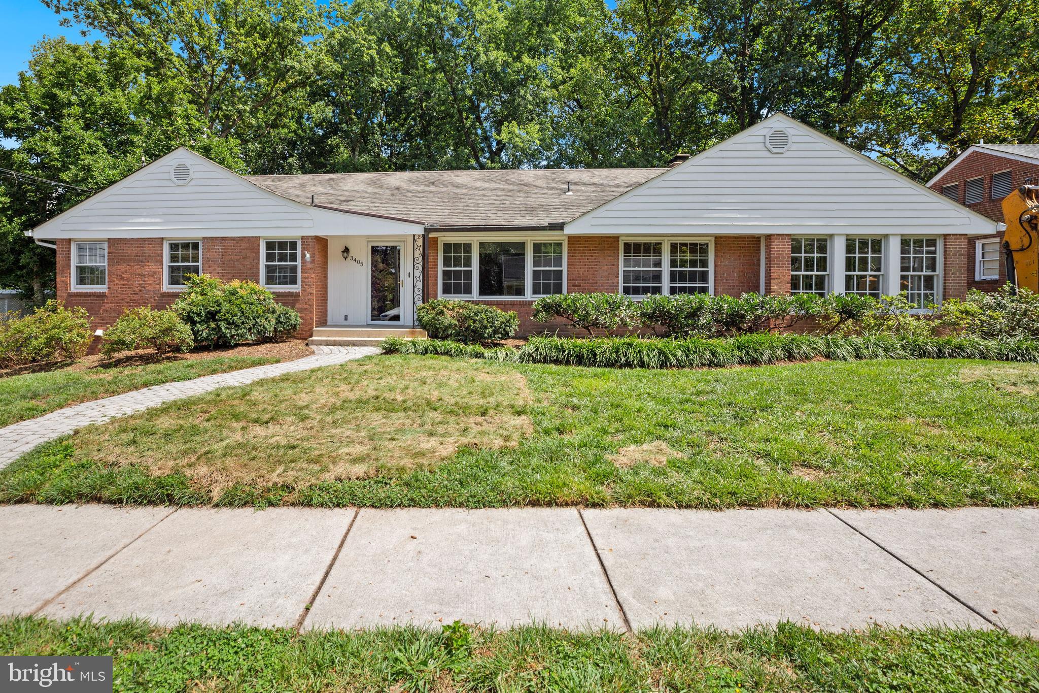 BELLEVUE FOREST - Residential