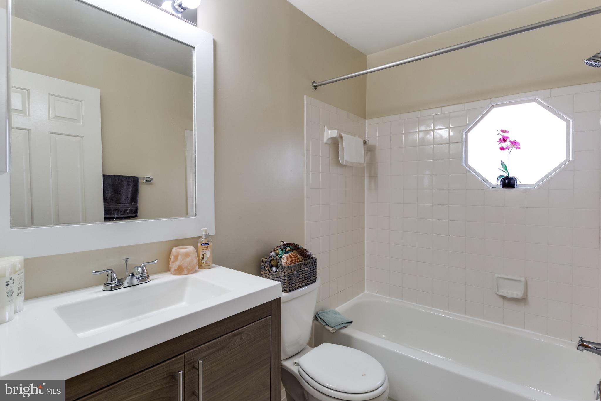 KINGSTOWNE - Residential