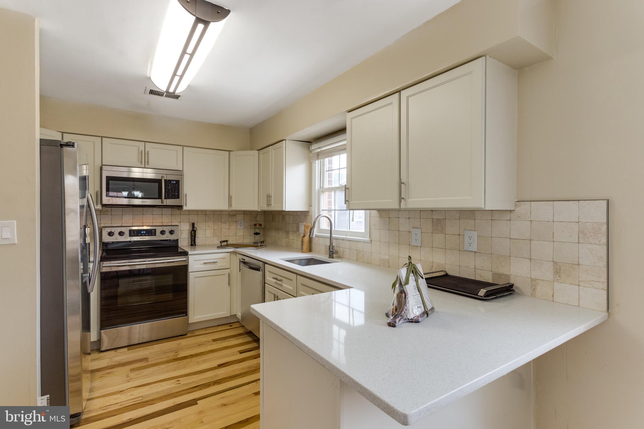 KINGSTOWNE - Residential