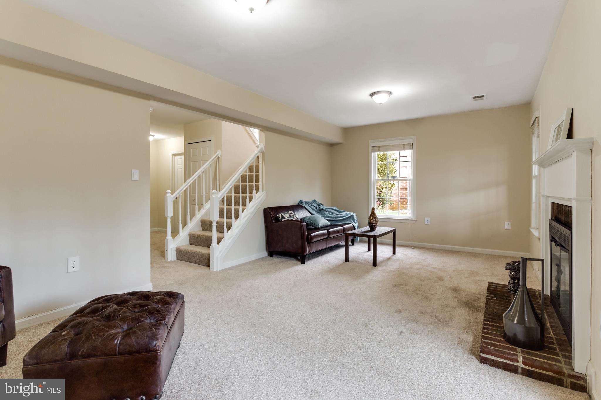 KINGSTOWNE - Residential