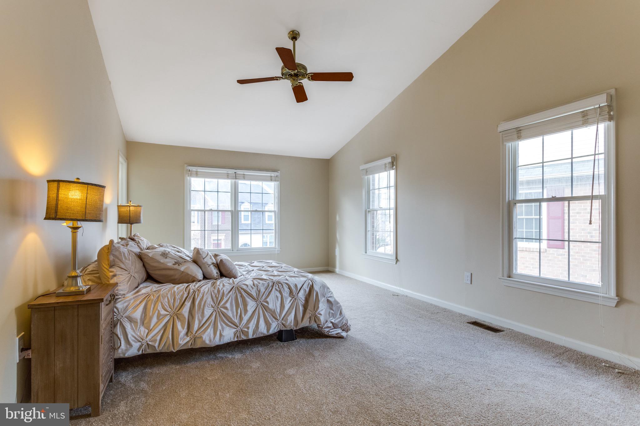 KINGSTOWNE - Residential