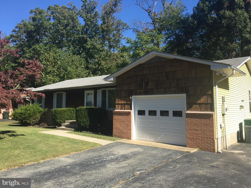 This charming home located just a minute away from PAX River Naval Air Station. Spacious family area with separate living room with brick fireplace. The outdoor living is so peaceful. Screened in porch with fenced in back yard makes for a wonderful place to relax. Check this out.