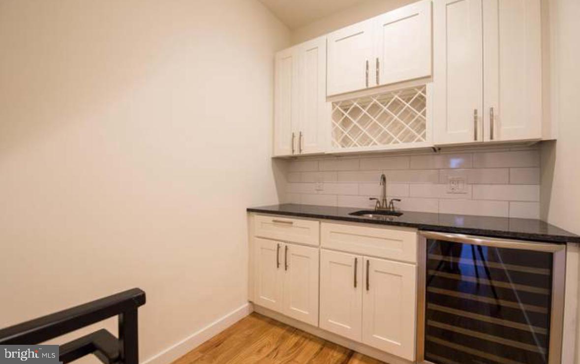 POINT BREEZE - Residential Lease
