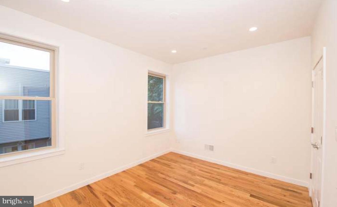 POINT BREEZE - Residential Lease
