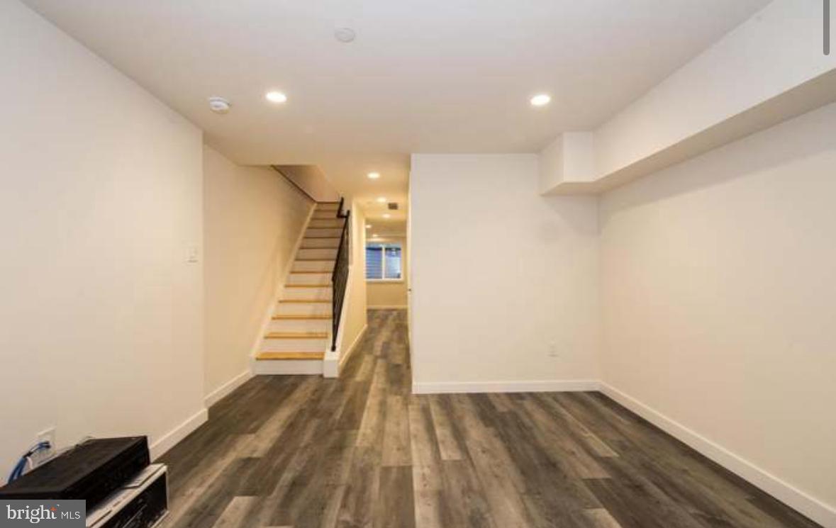 POINT BREEZE - Residential Lease