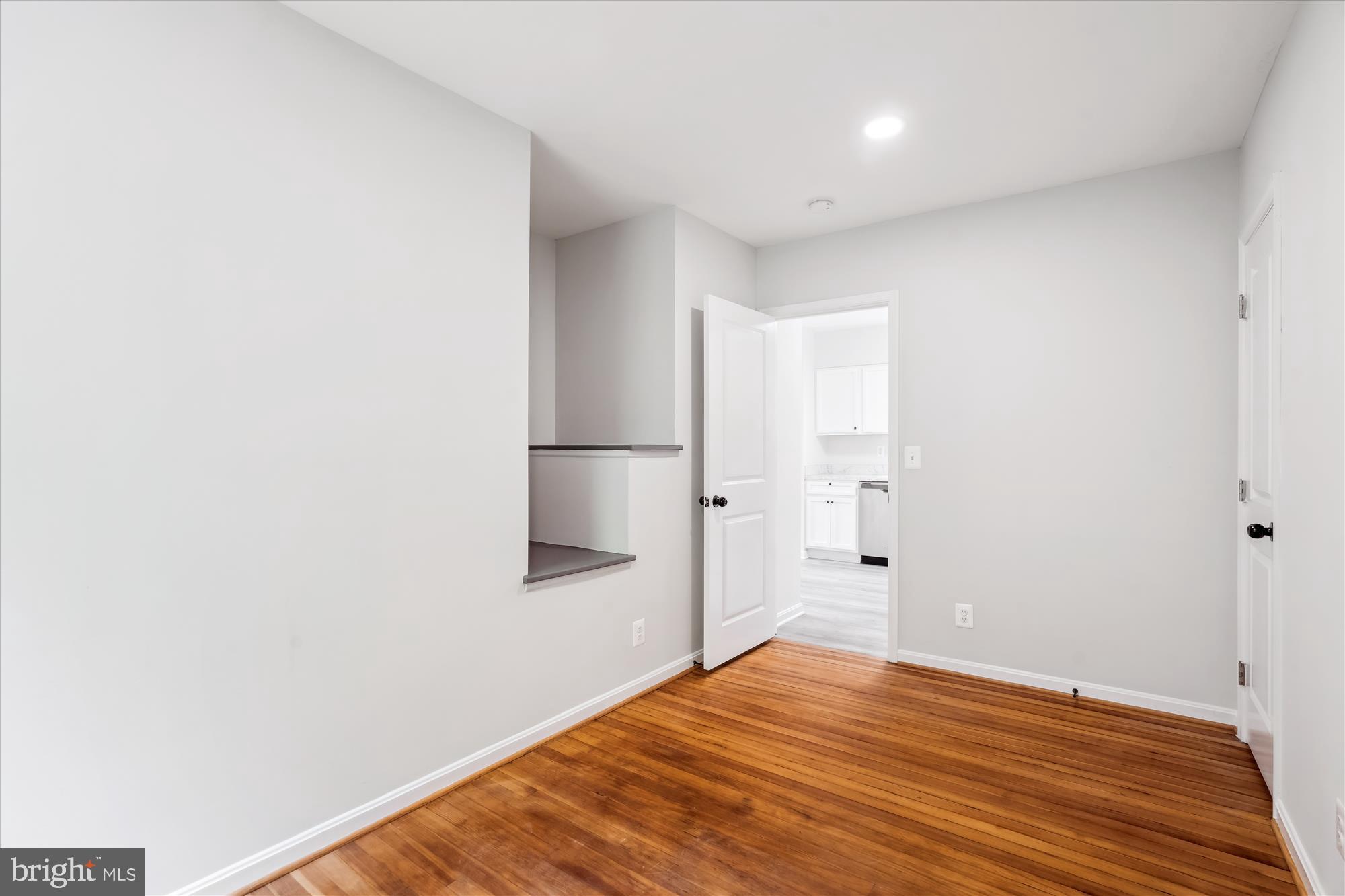 GLENDALE - Residential