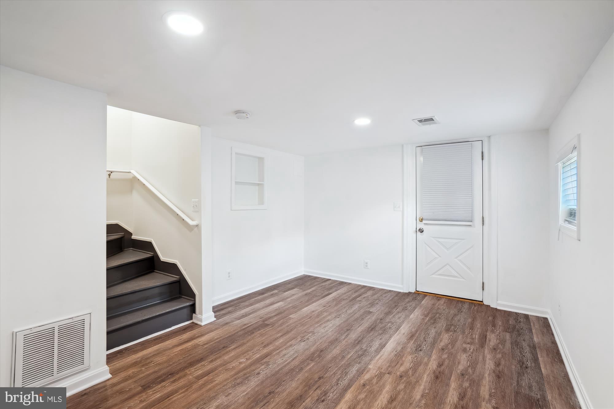 GLENDALE - Residential