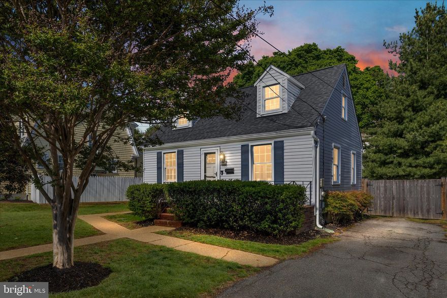 Tucked into the heartbeat of Annapolis, 303 Taylor Ave is the kind of home that quietly invites you to live a little differently—in the best way.
This classic 1953 Cape Cod doesn’t just offer space—it offers rhythm. Morning walks to coffee in Downtown Annapolis, spontaneous dinners along the water, and game-day energy just minutes from Navy-Marine Corps Memorial Stadium. Here, your lifestyle isn’t something you drive to—it’s right outside your door.
Inside, the home balances charm with intention. Sunlight plays across freshly refinished upper-level floors, where two bedrooms—including a primary suite with a walk-in closet—create a peaceful retreat. The shared bath, thoughtfully remodeled in 2024, feels crisp and current. On the main level, a third bedroom and another updated full bath offer flexibility for guests, work-from-home life, or whatever your next chapter holds.
And then there’s the lower level—soft new carpet underfoot (2025), a bonus living area ready for movie nights or quiet mornings, plus space for an office, laundry, and storage that actually makes life easier.
Behind the scenes, the heavy lifting is already done: a brand-new roof (2025), HVAC (2020), and hot water heater (2019), gutters (2024) mean you can focus less on projects and more on living.
Out back, a fully fenced yard becomes your own private backdrop—summer evenings, weekend gatherings, or simply a quiet place to unwind.
This isn’t just a home—it’s a starting point. A place where convenience meets character, where updates meet opportunity, and where every day feels connected to something bigger.