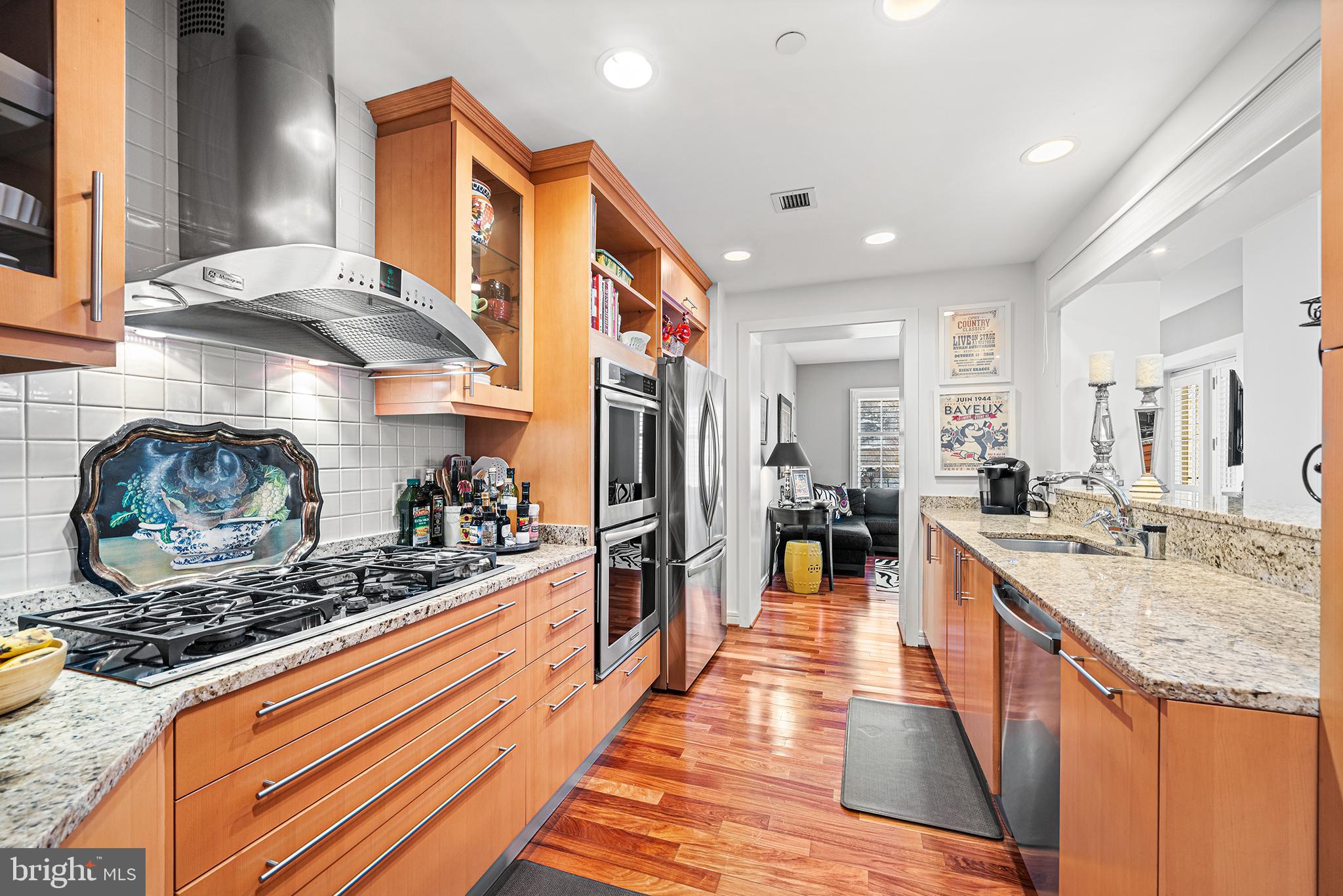 CORINTHIAN - Residential