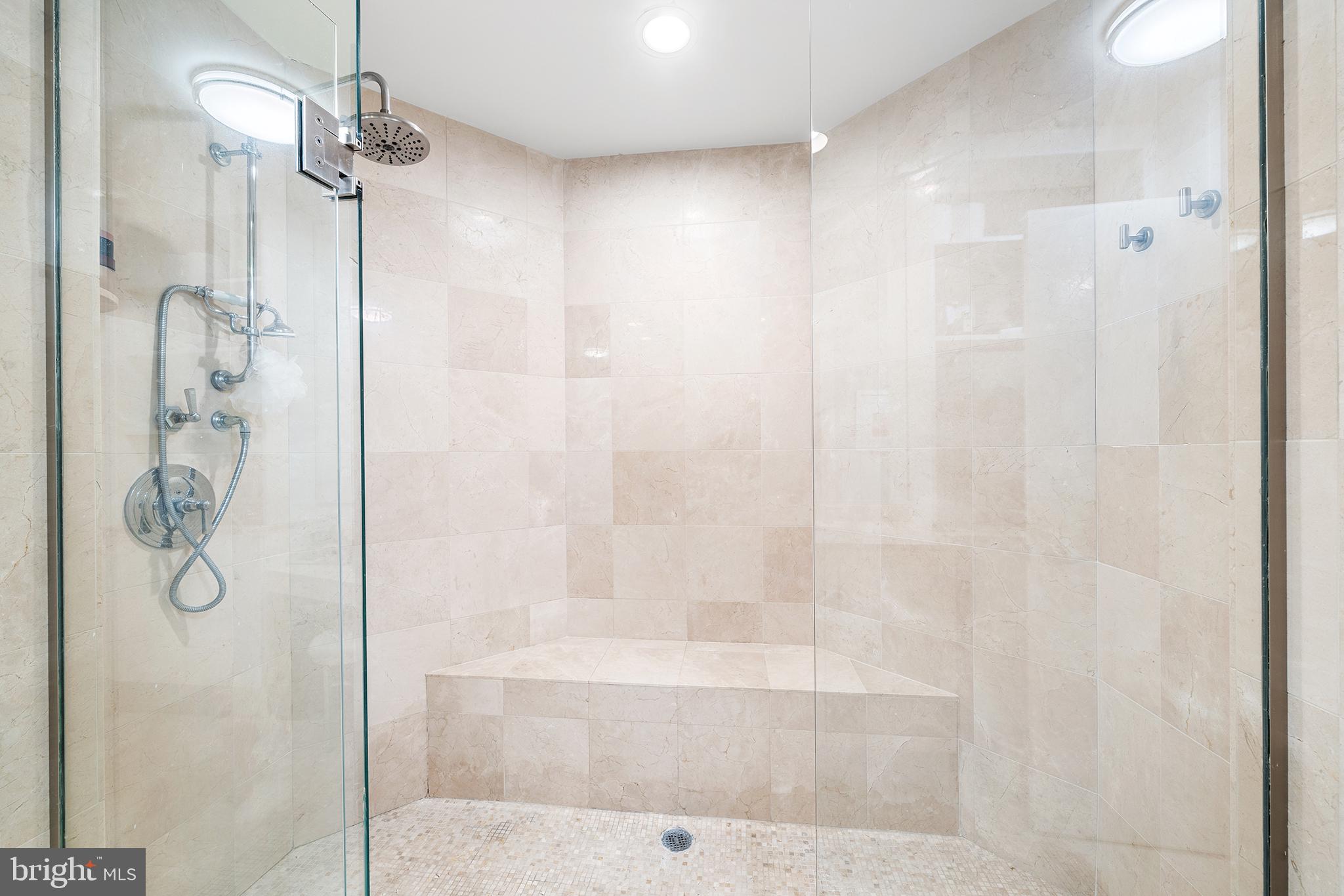 CORINTHIAN - Residential