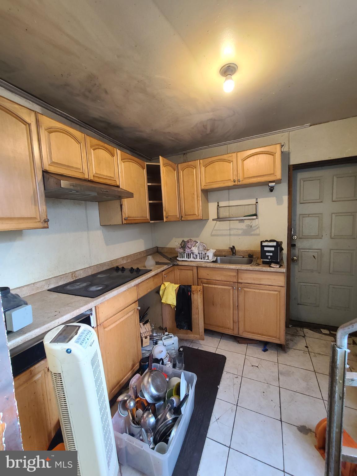 EAST KENSINGTON - Residential