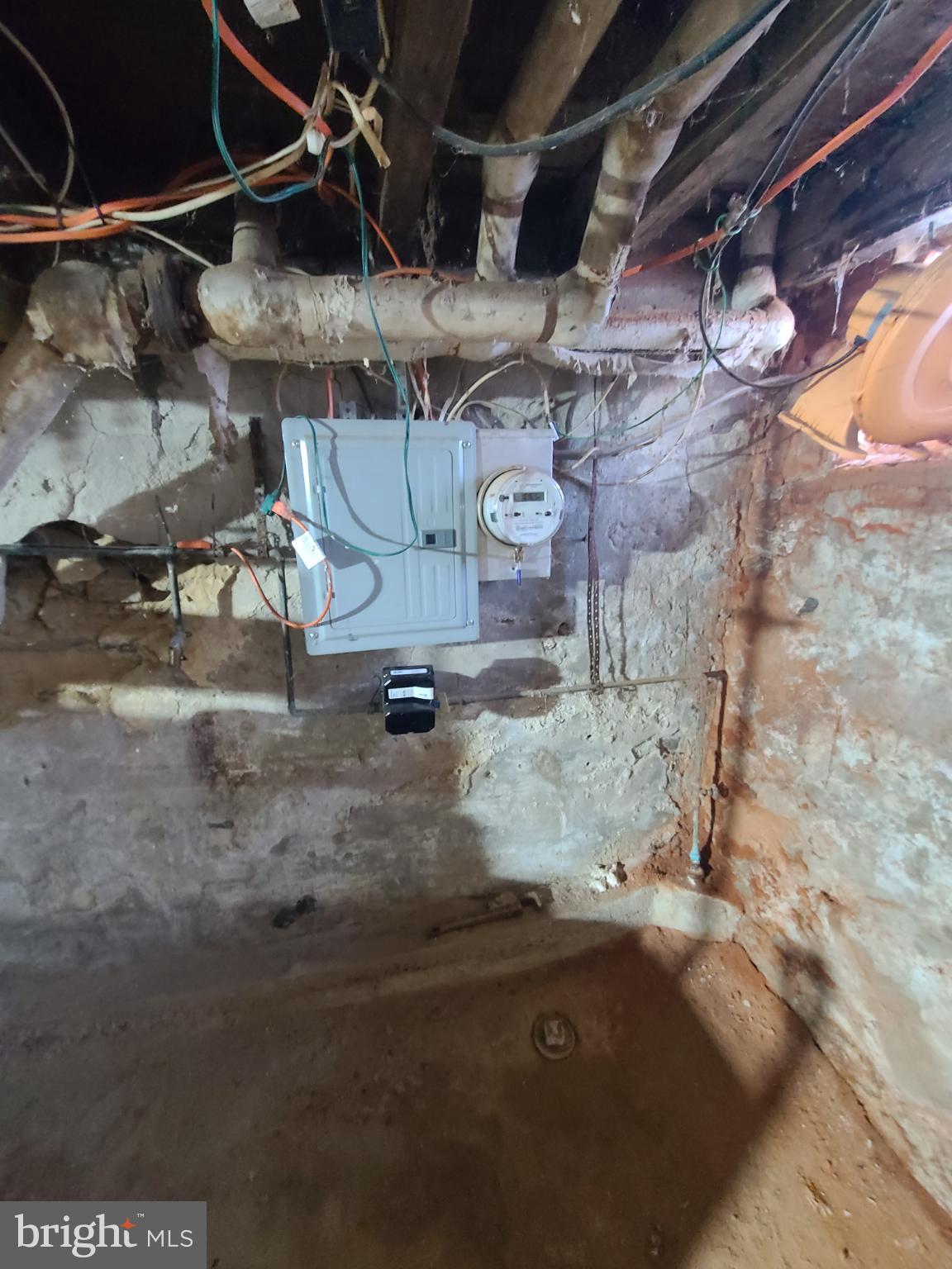 EAST KENSINGTON - Residential