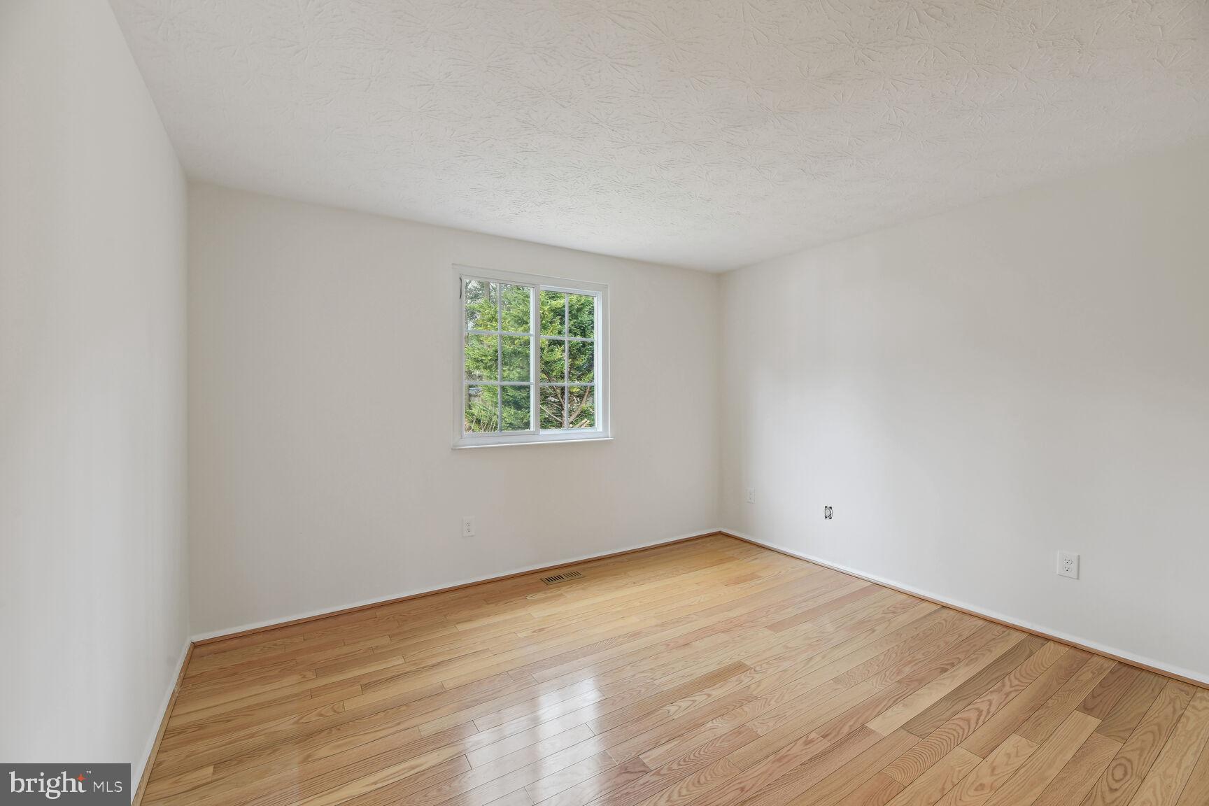 GOINS MANOR - Residential