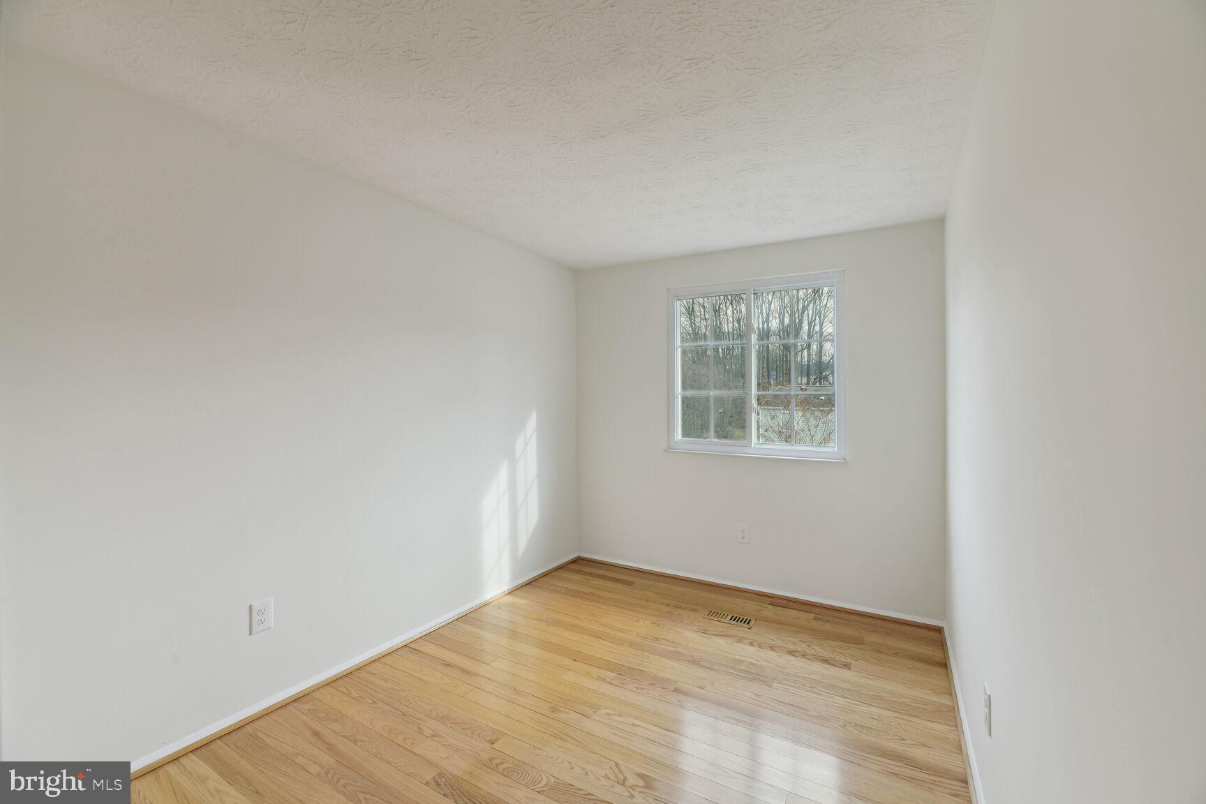 GOINS MANOR - Residential