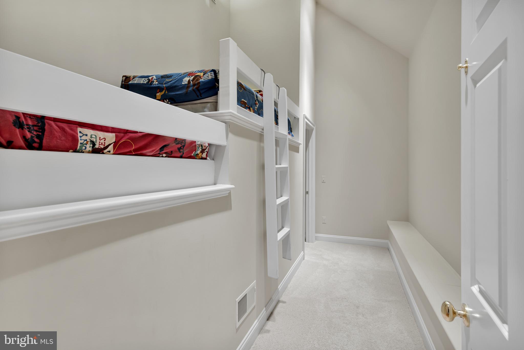 IVY REACH - Residential