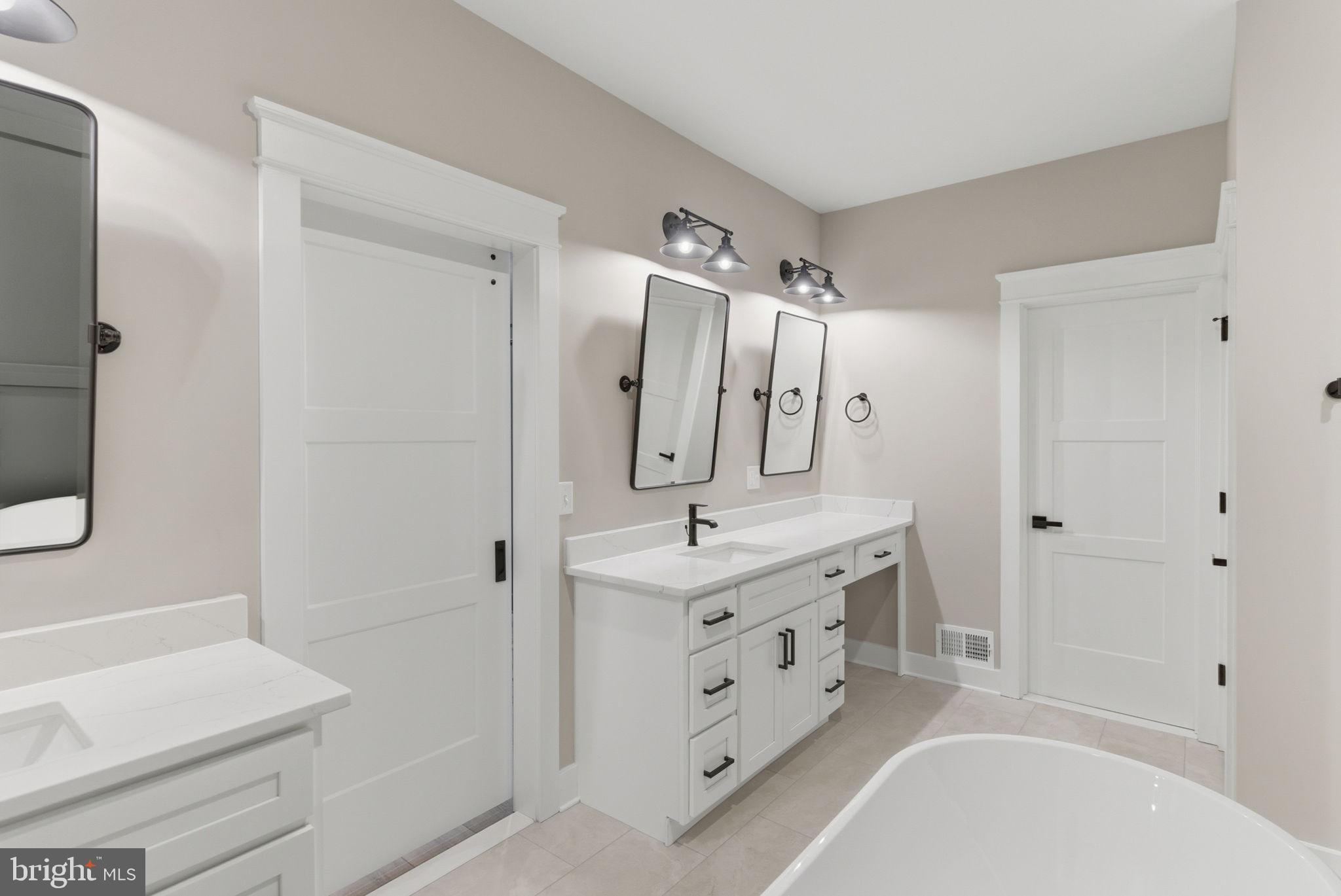 HALLMARK GLEN - Residential