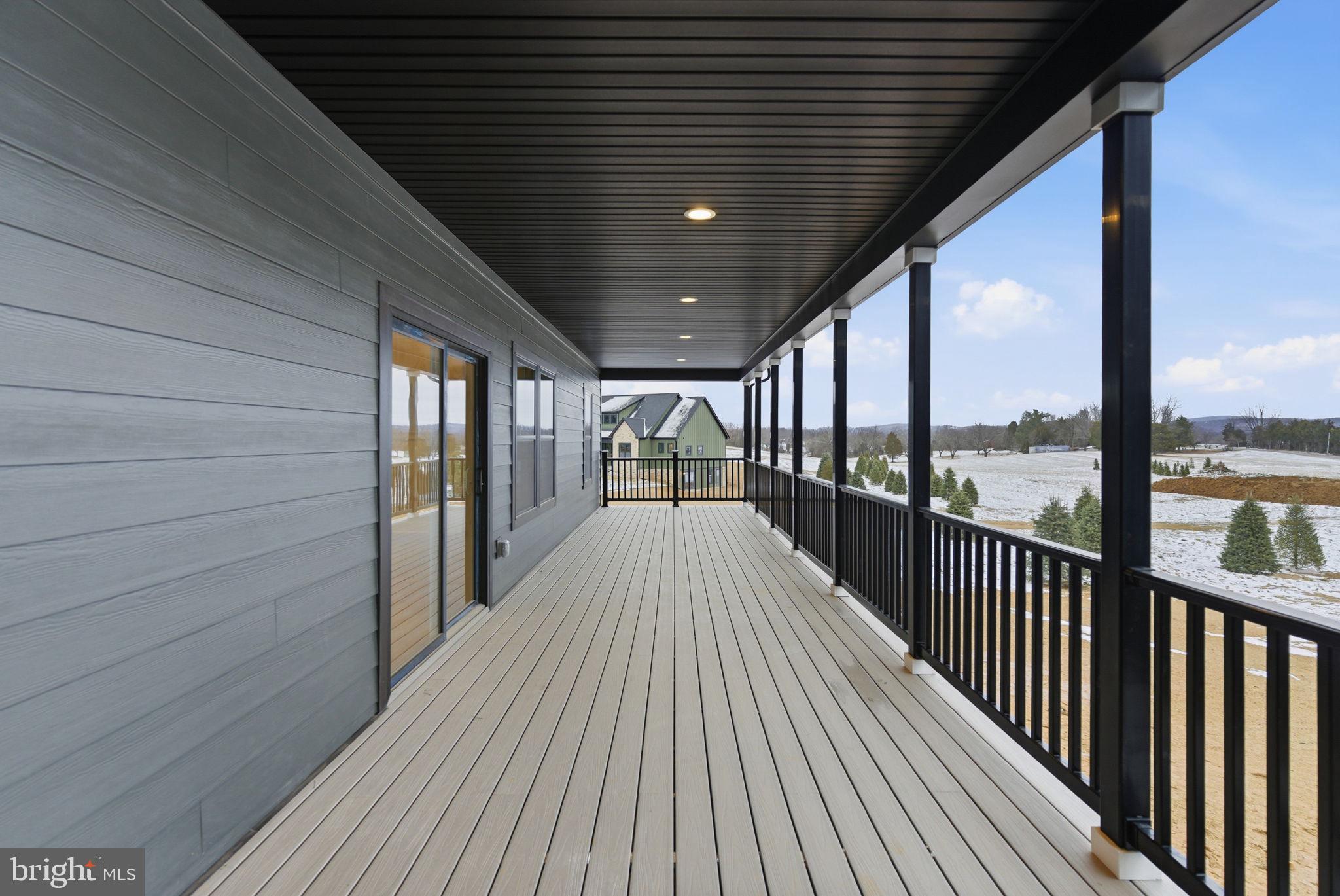 HALLMARK GLEN - Residential