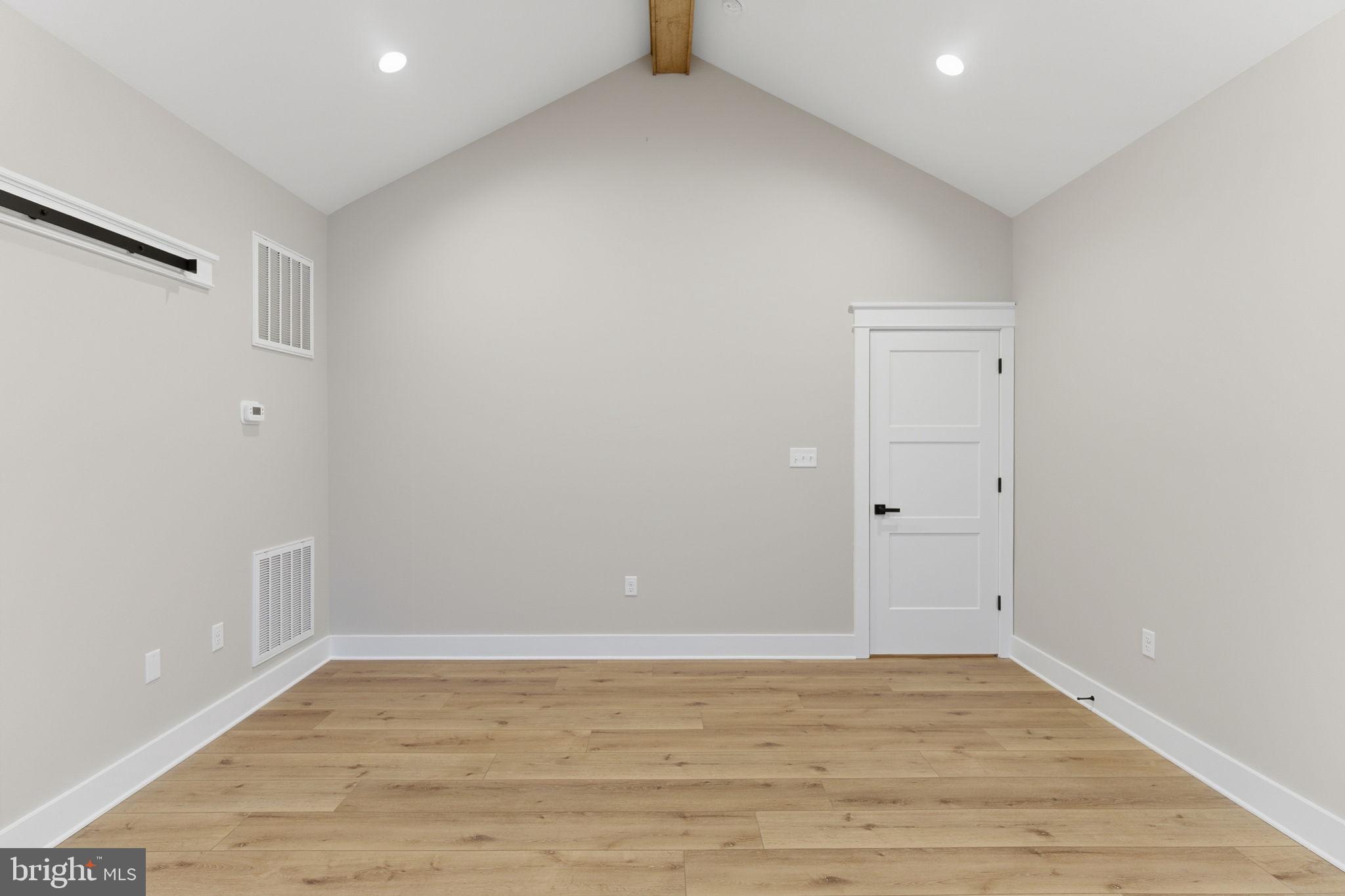 HALLMARK GLEN - Residential