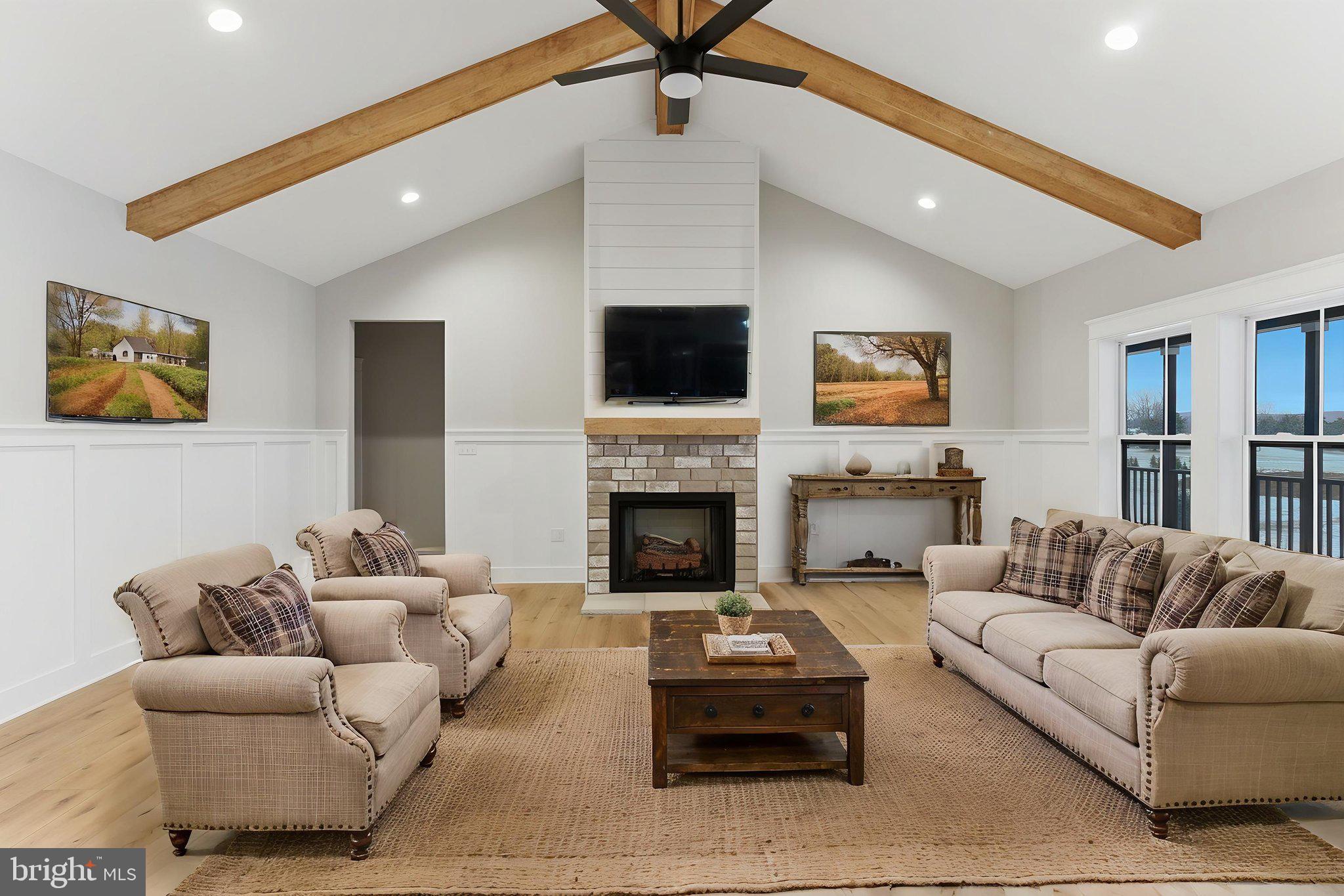 HALLMARK GLEN - Residential