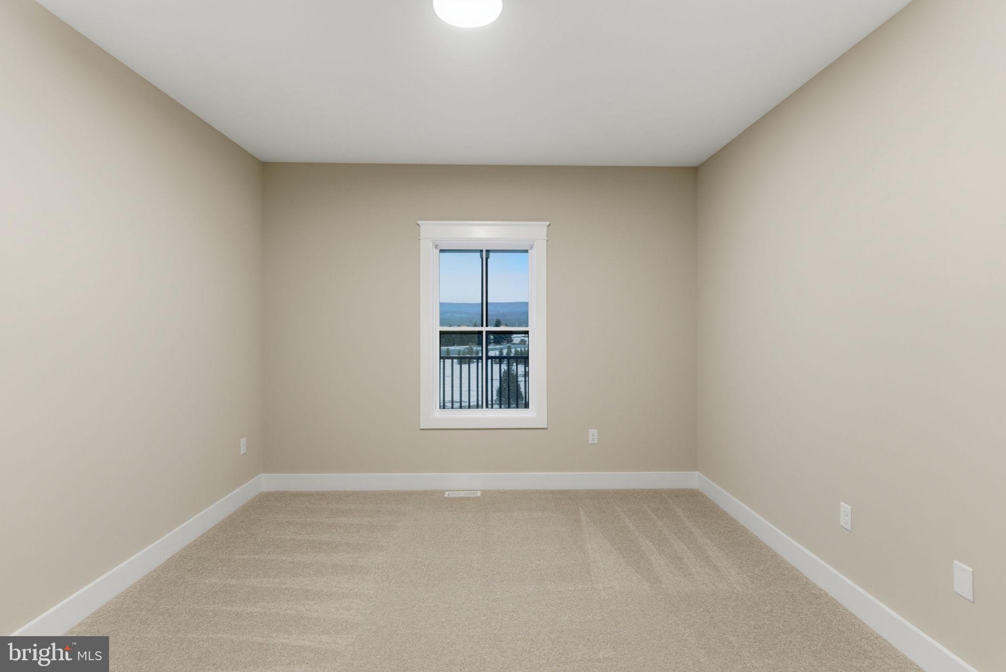 HALLMARK GLEN - Residential