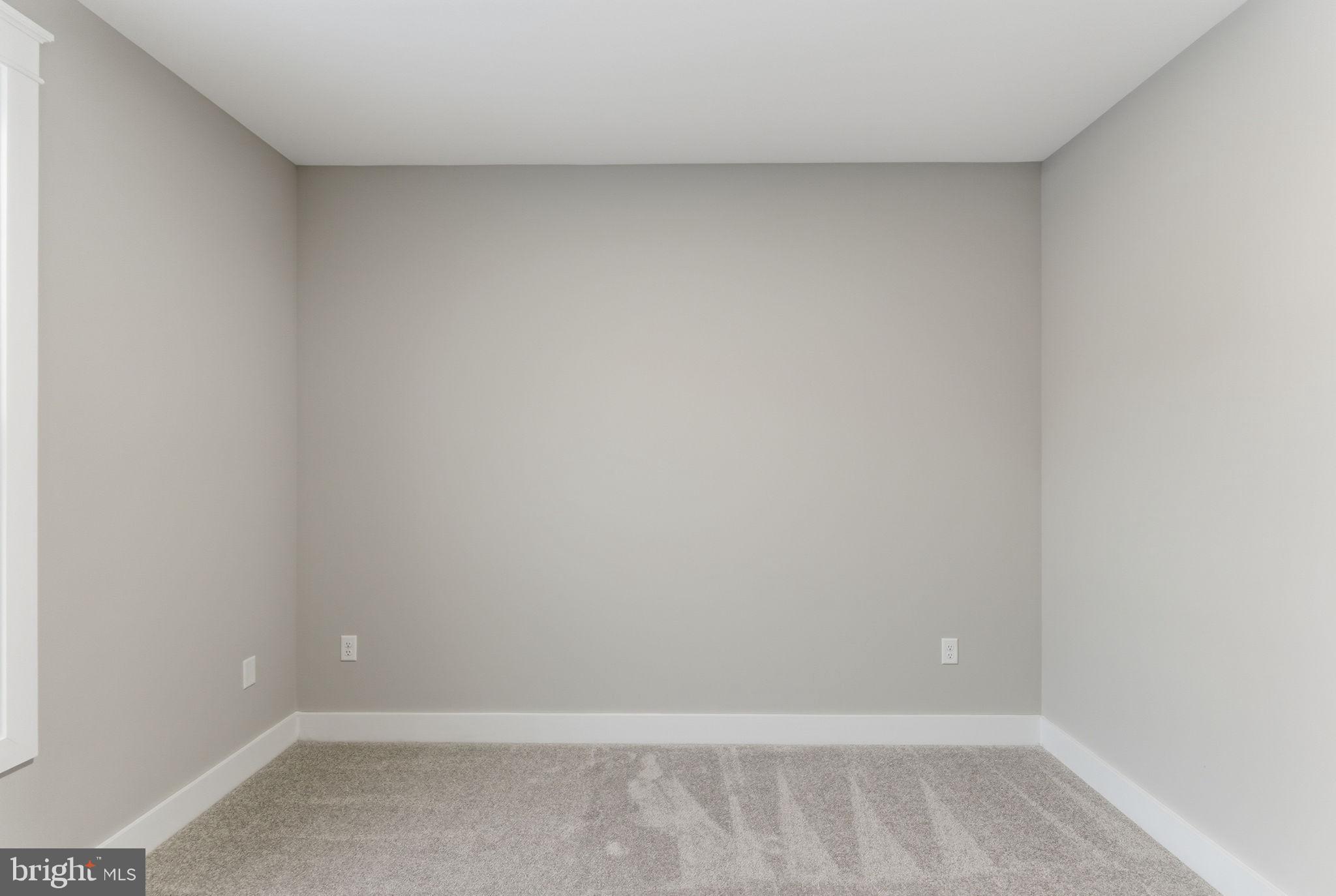 HALLMARK GLEN - Residential