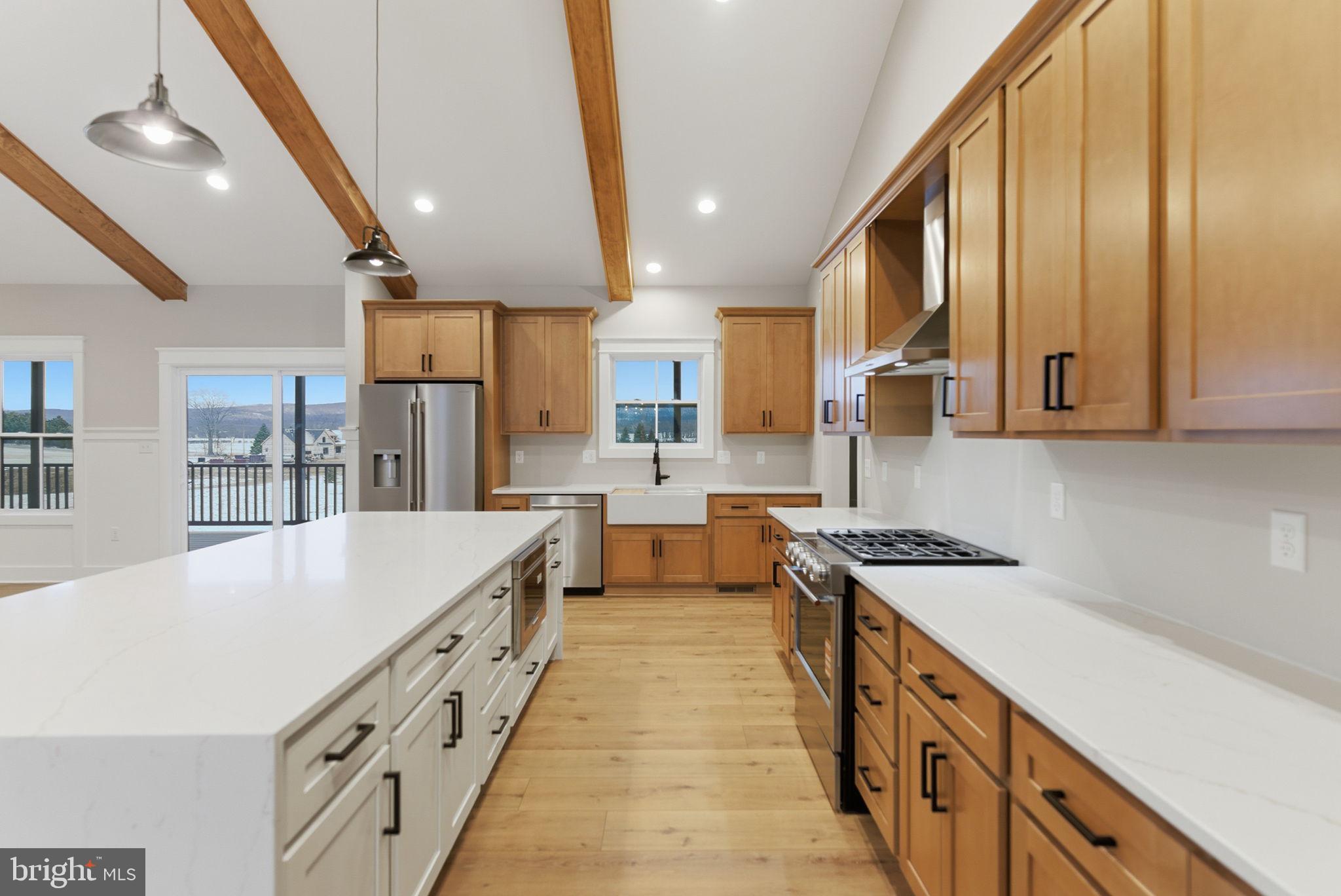 HALLMARK GLEN - Residential