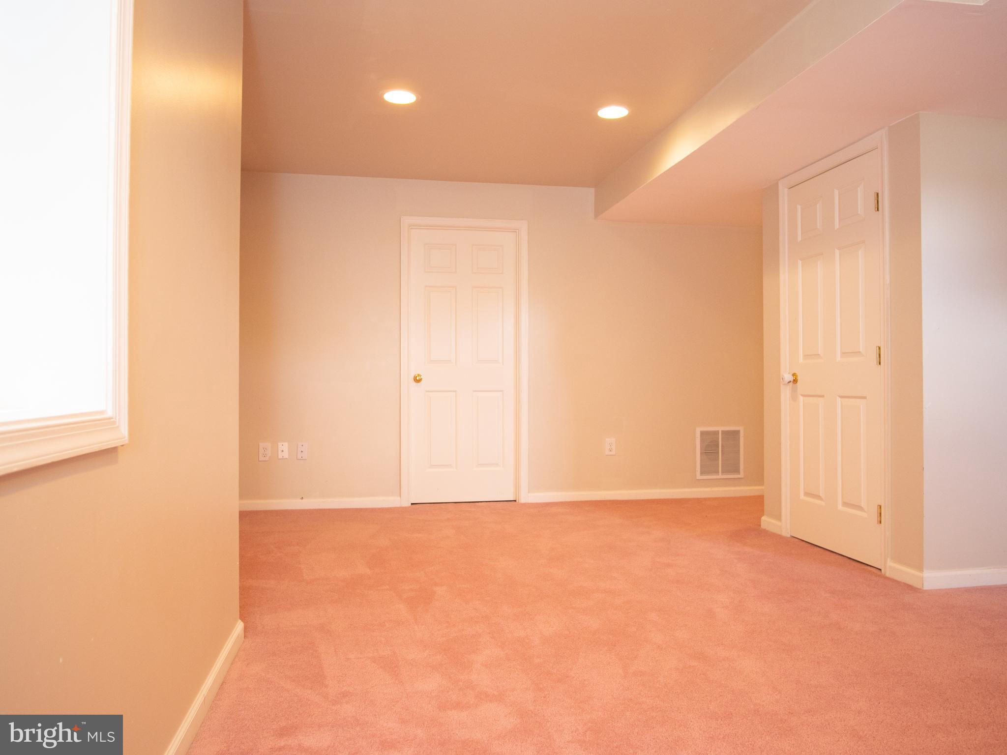 SHREWSBURY BORO - Residential Lease