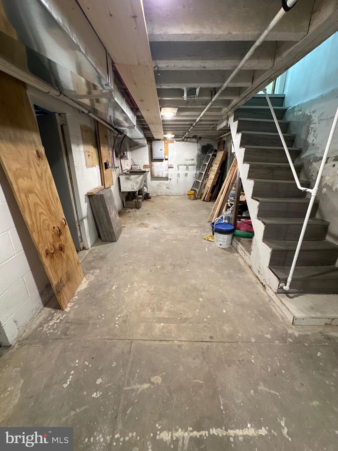 HUNTING PARK - Residential Lease