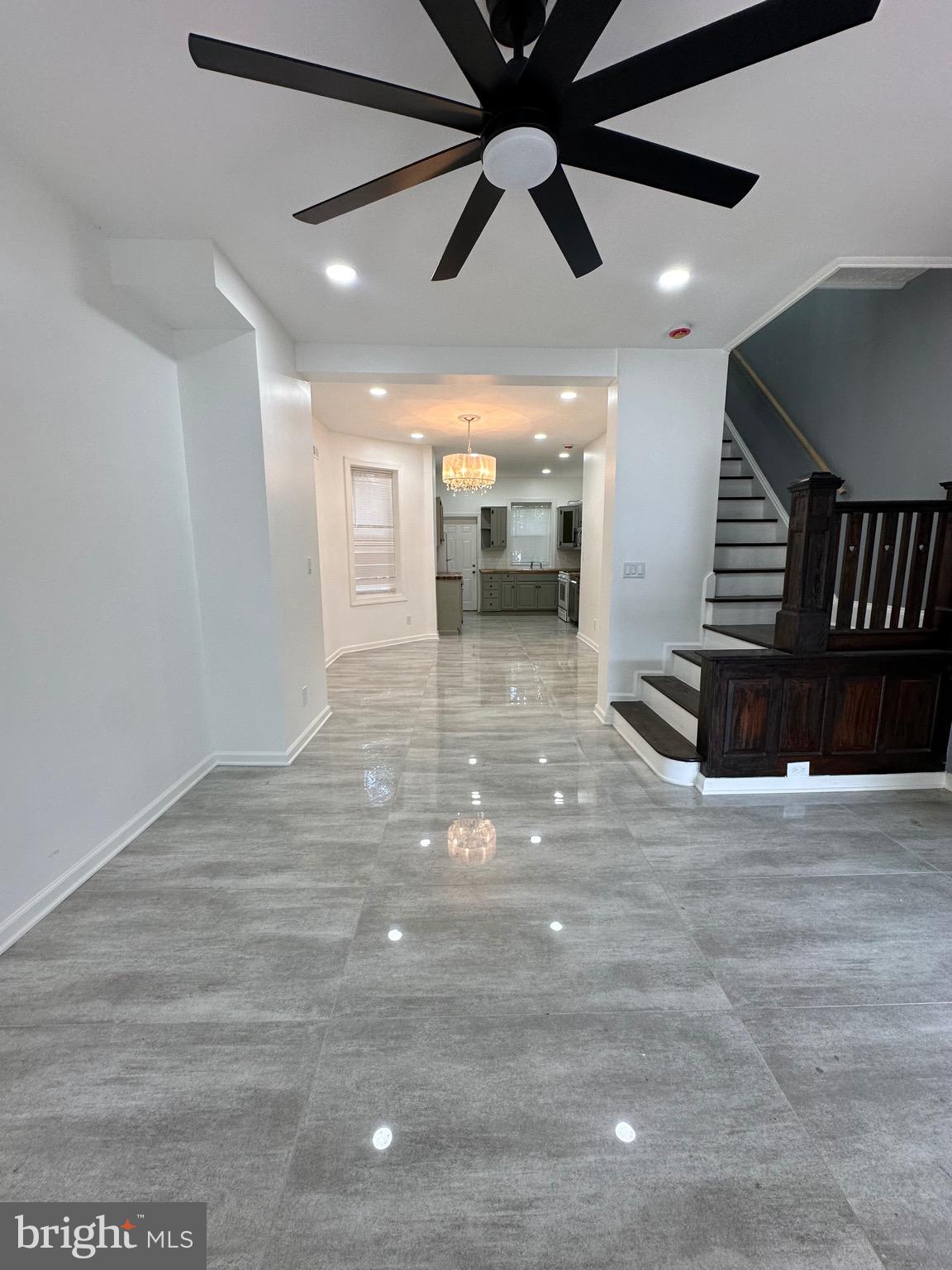 HUNTING PARK - Residential Lease