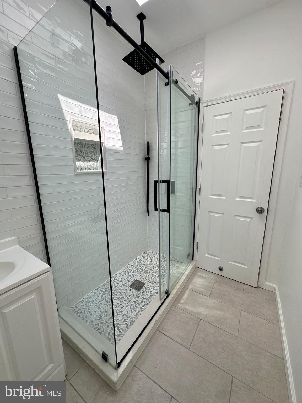 HUNTING PARK - Residential Lease