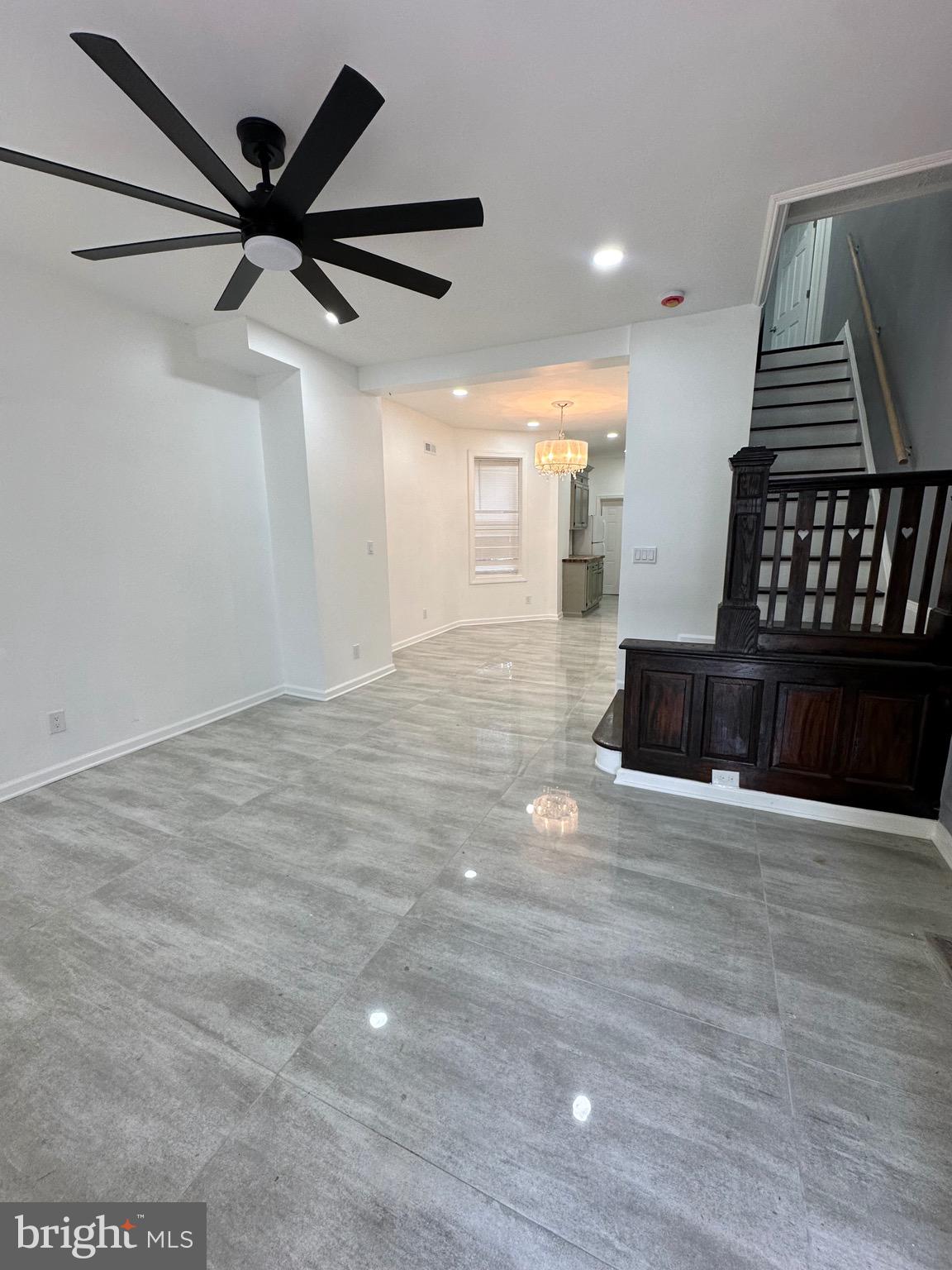 HUNTING PARK - Residential Lease