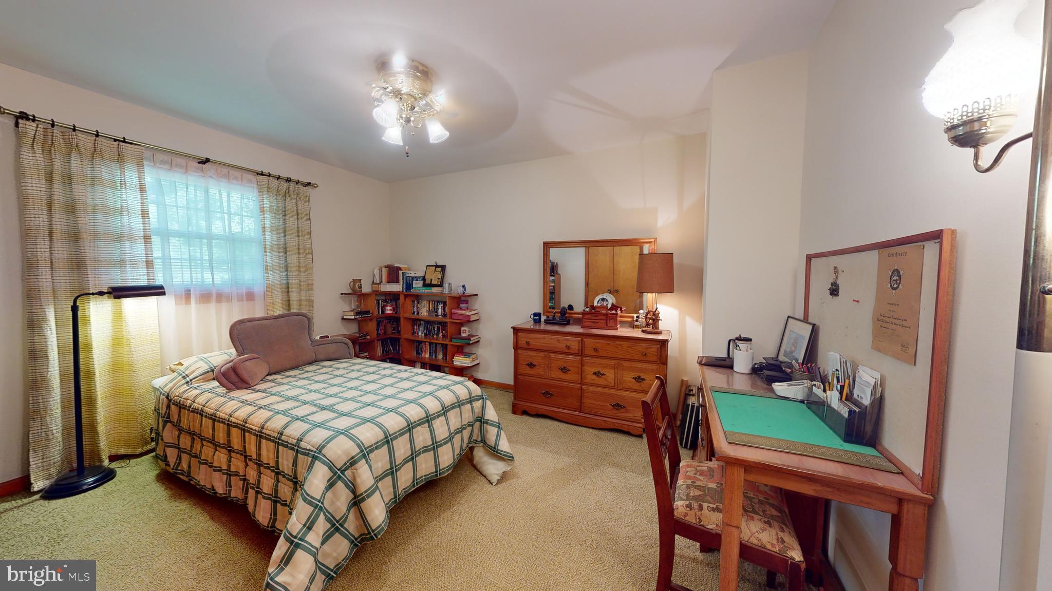 PRESLEY MANOR - Residential