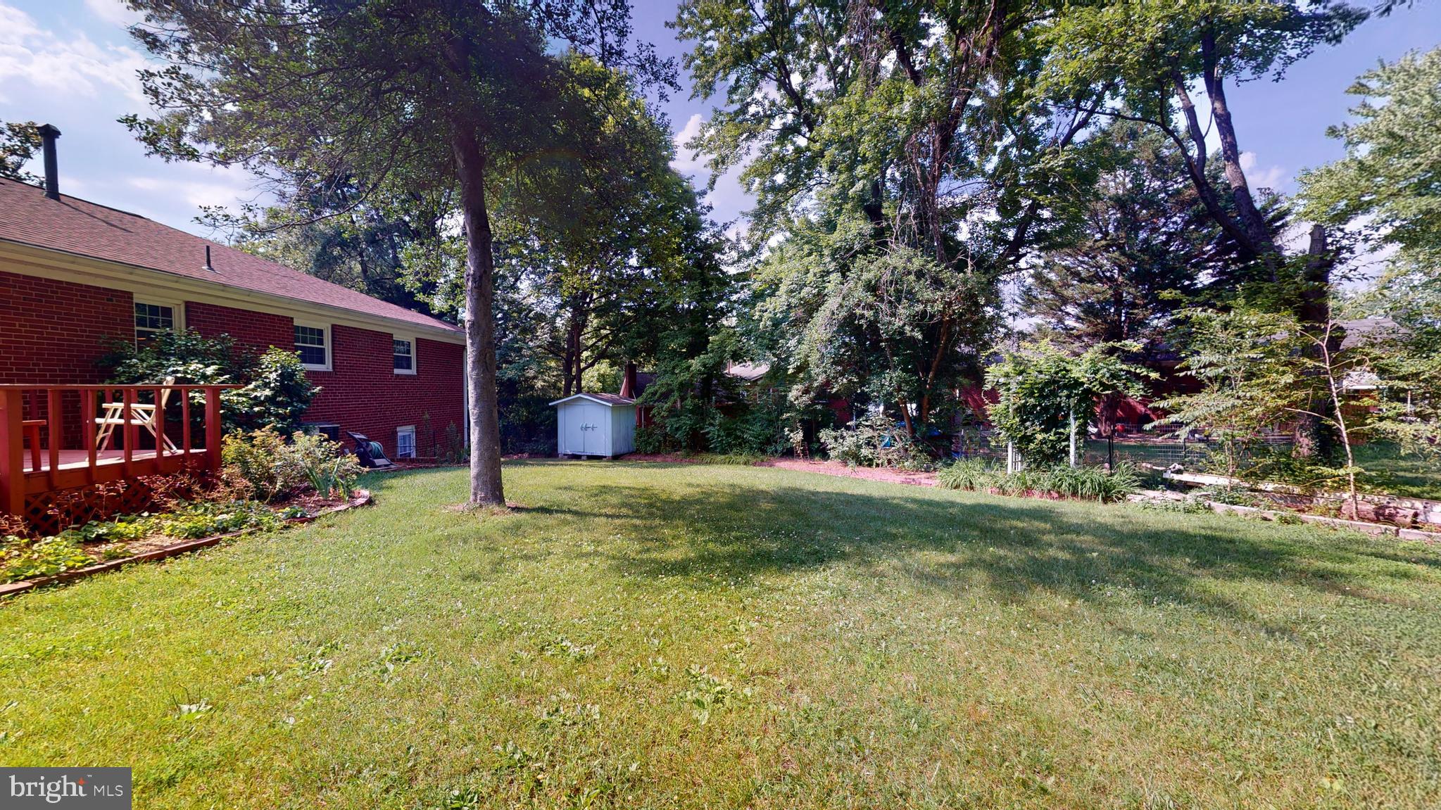 PRESLEY MANOR - Residential